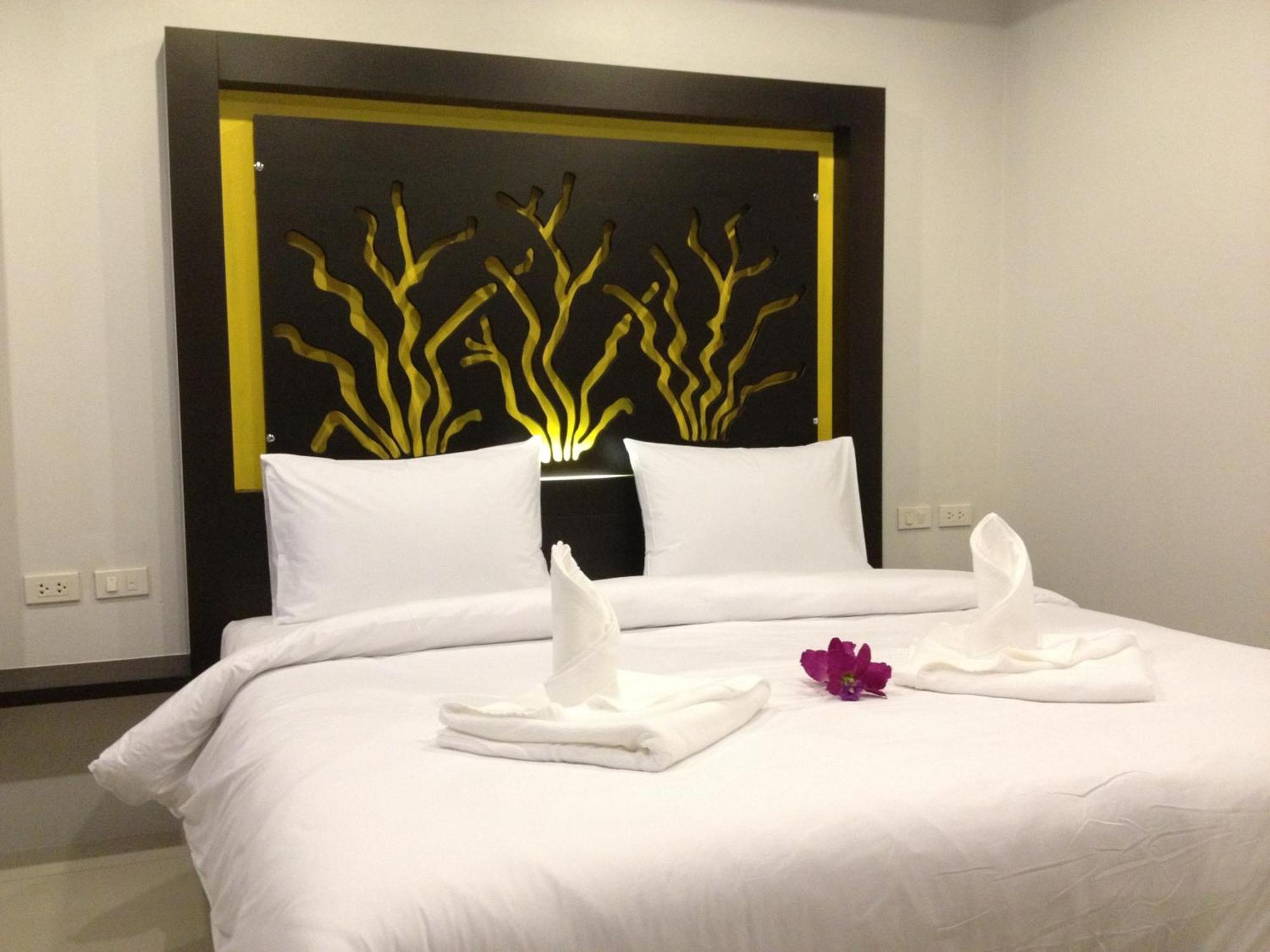 The Silk Hill Hotel Patong Eksteriør bilde